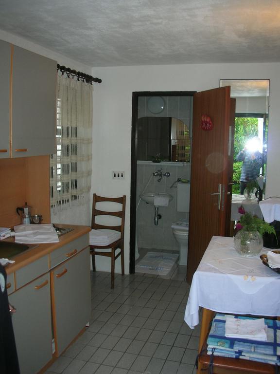 Apartments Peace&Love Baska  Bilik gambar